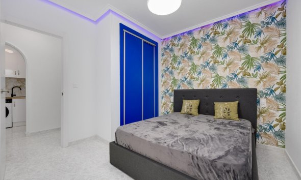 Resale - Apartment - Torrevieja - Habaneras