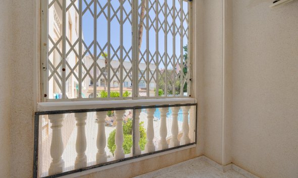 Resale - Apartment - Torrevieja - Habaneras