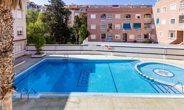 Resale - Apartment - Torrevieja - Habaneras