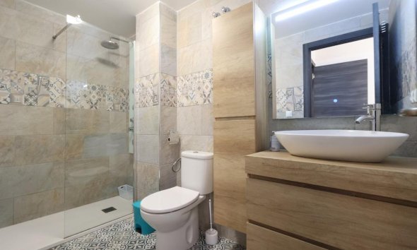 Resale - Apartment - Torrevieja - Centro