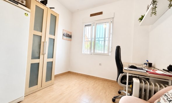 Resale - Apartment - Orihuela Costa - Cabo Roig