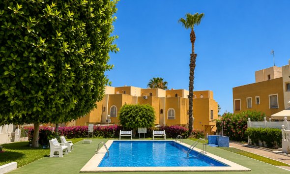 Resale - Bungalow - La Mata