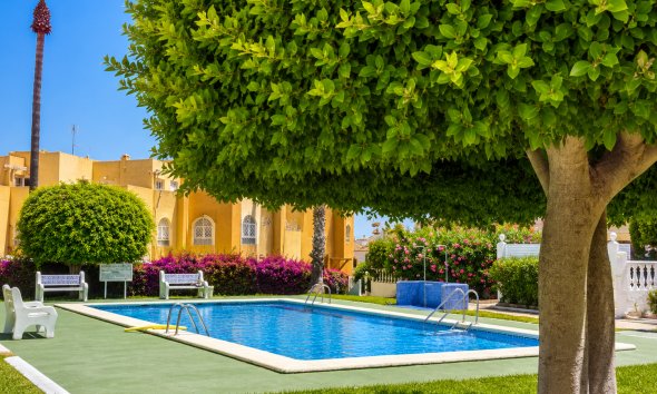 Resale - Bungalow - La Mata