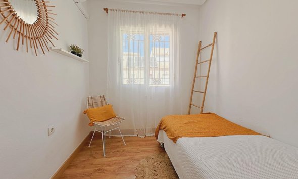 Resale - Terraced house / Townhouse - Orihuela Costa - La Zenia