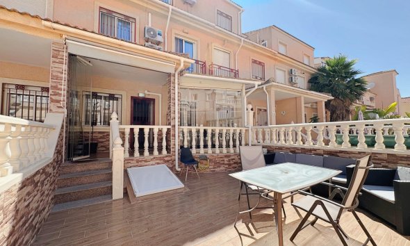 Resale - Terraced house / Townhouse - Orihuela Costa - La Zenia