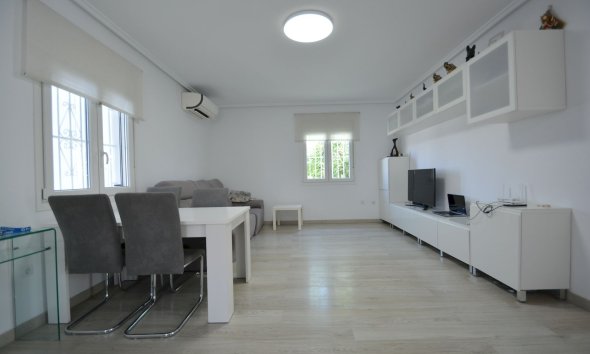 Reventa - Villa - Ciudad Quesada - Lo Pepin