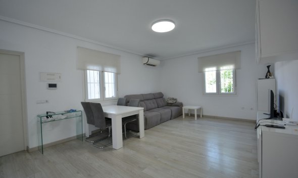 Reventa - Villa - Ciudad Quesada - Lo Pepin