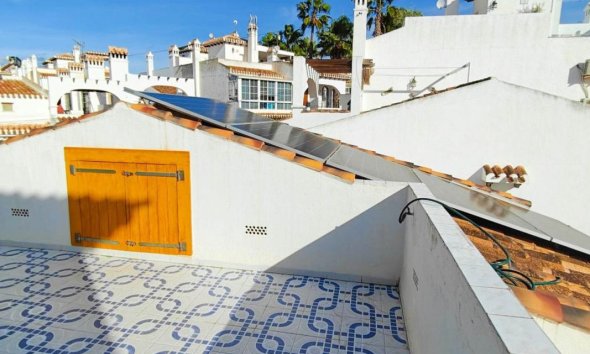 Obra nueva - Chalet independiente - Torrevieja