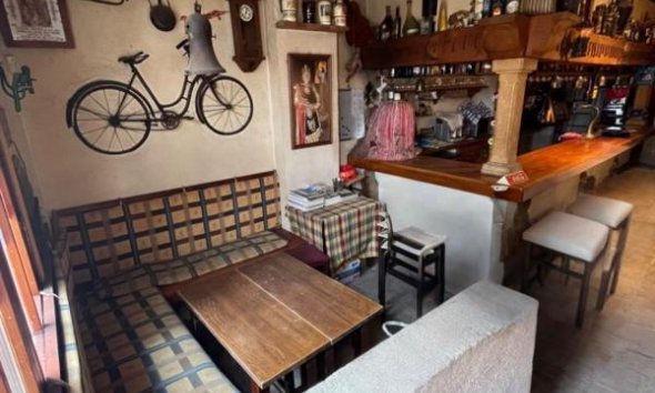 Rynek Pierwotny - Lokale użytkowe - Moraira Teulada - Moraira