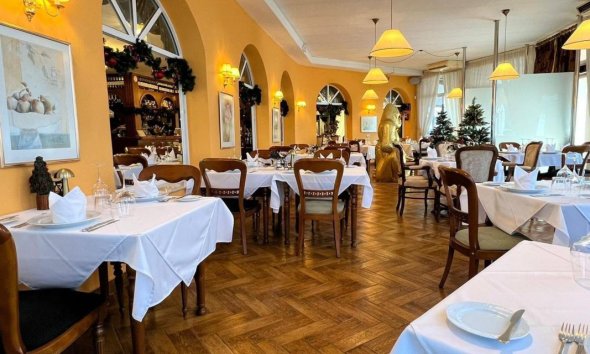 Rynek Pierwotny - Lokale użytkowe - Rojales