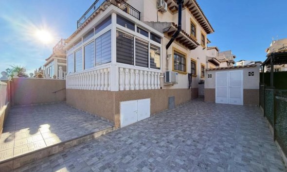Obra nueva - Casas adosadas - Orihuela