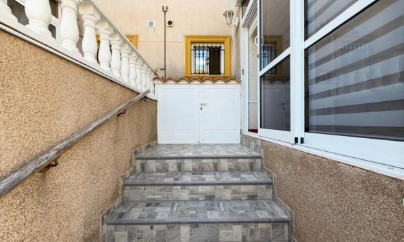 Obra nueva - Casas adosadas - Orihuela