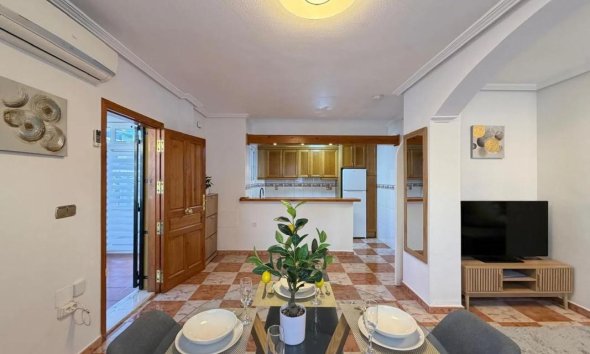 Obra nueva - Casas adosadas - Orihuela