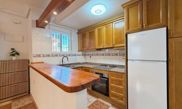 Obra nueva - Casas adosadas - Orihuela