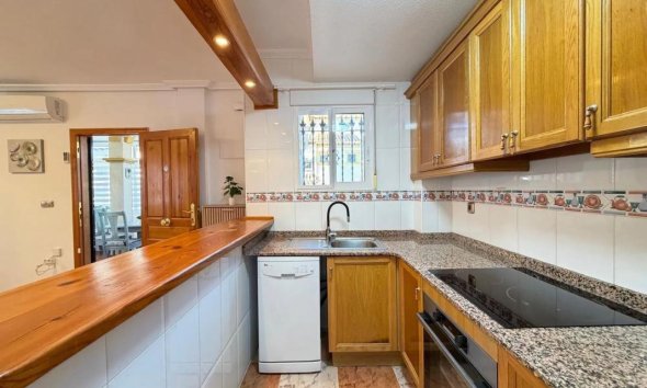 Obra nueva - Casas adosadas - Orihuela