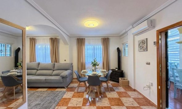 Obra nueva - Casas adosadas - Orihuela