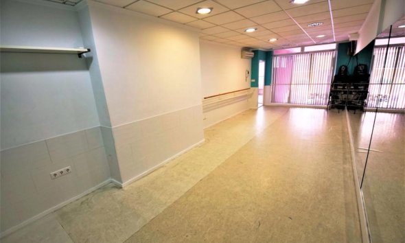 New Build - Commercial premises - Guardamar del Segura