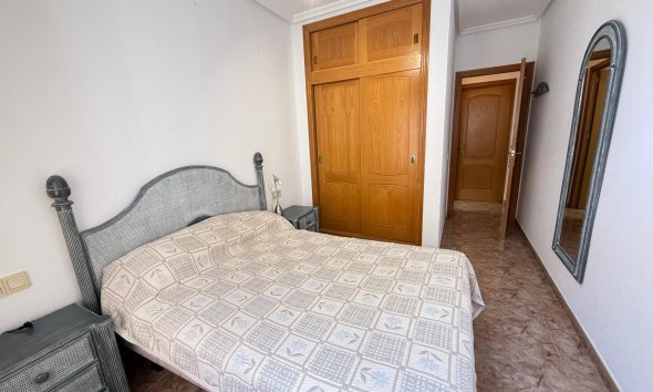 Resale - Apartment - Torrevieja - Estacion de autobuses