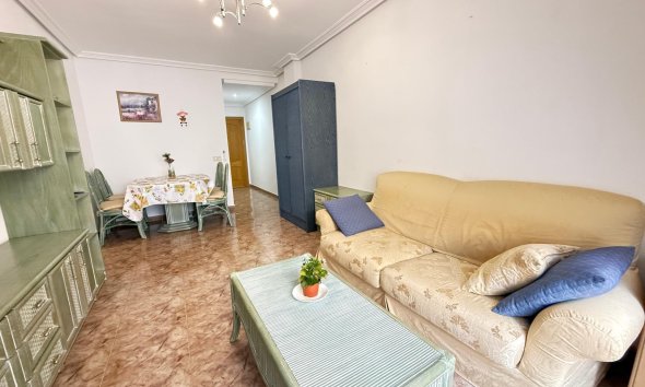Resale - Apartment - Torrevieja - Estacion de autobuses