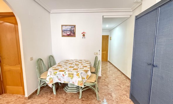 Resale - Apartment - Torrevieja - Estacion de autobuses