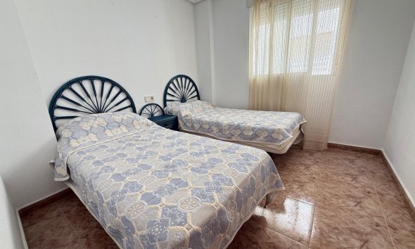 Resale - Apartment - Torrevieja - Estacion de autobuses