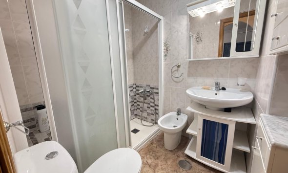 Resale - Apartment - Torrevieja - Estacion de autobuses