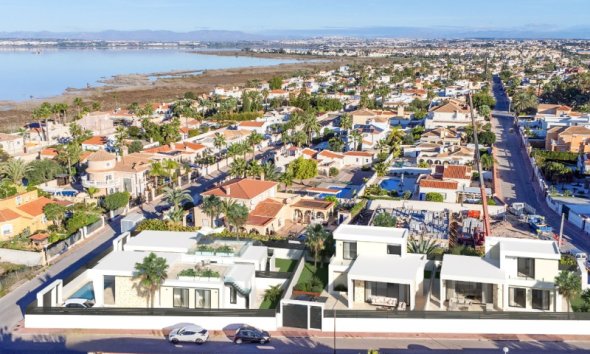 Obra nueva - Villa - Torrevieja