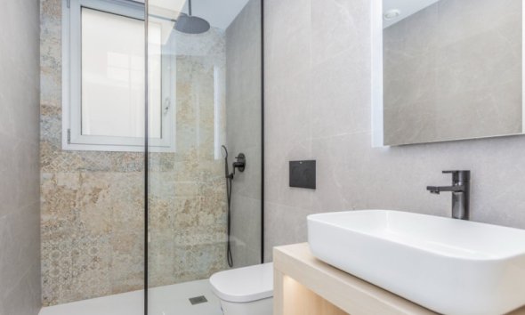Obra nueva - Villa - Torrevieja