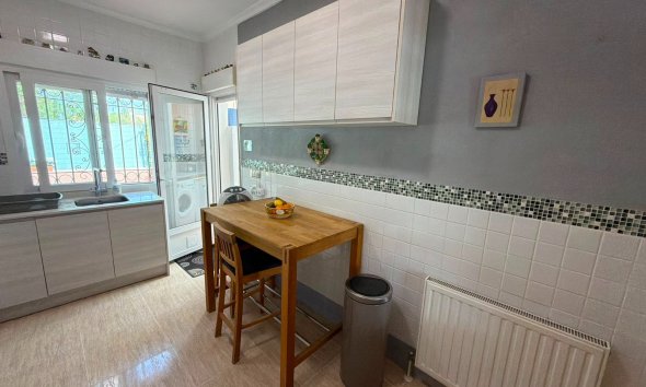 Reventa - Villa - Los Montesinos - La Herrada