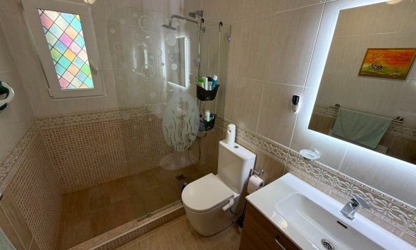Reventa - Villa - Los Montesinos - La Herrada