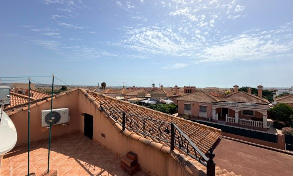 Reventa - Villa - Los Montesinos - La Herrada