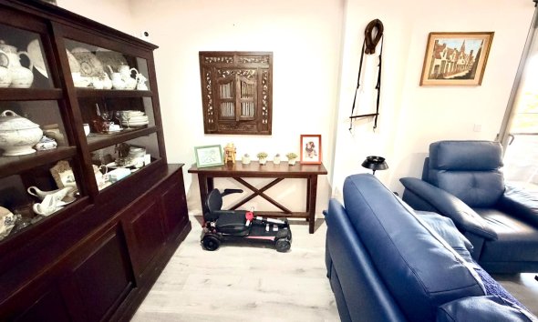 Resale - Apartment - Orihuela Costa - La Zenia