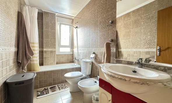 Reventa - Villa - Los Montesinos - La Herrada