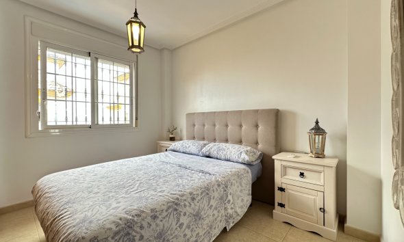 Reventa - Villa - Los Montesinos - La Herrada