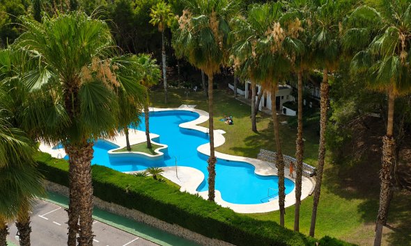 Resale - Apartment - Orihuela Costa - Campoamor