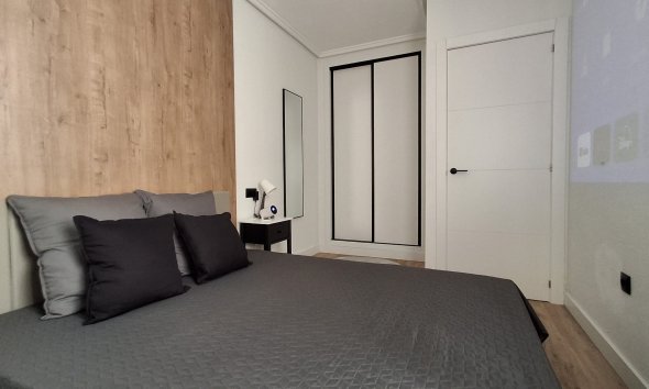 Resale - Apartment - Torrevieja