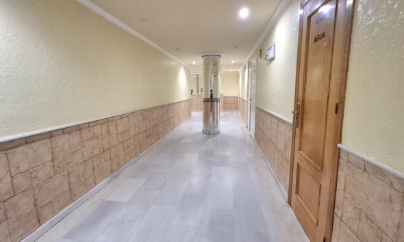 Resale - Apartment - Torrevieja