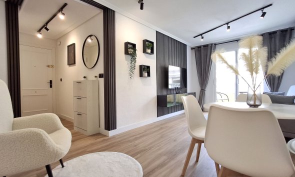 Resale - Apartment - Torrevieja