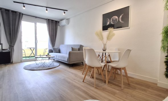 Resale - Apartment - Torrevieja