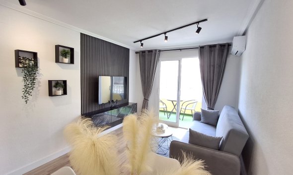 Resale - Apartment - Torrevieja