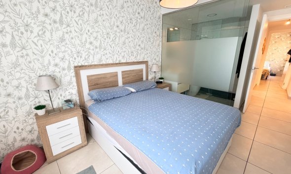Resale - Apartment - Torrevieja - Aguas Nuevas