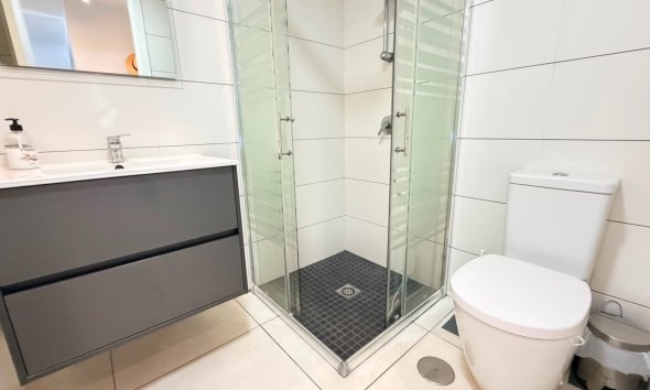Resale - Apartment - Torrevieja - Aguas Nuevas