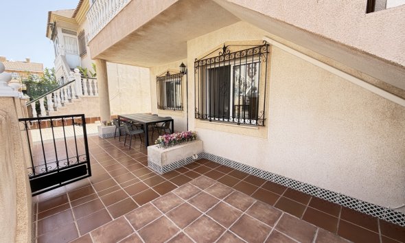 Reventa - Apartamento / Dúplex - Orihuela Costa - La Zenia
