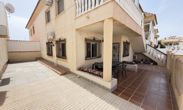 Reventa - Apartamento / Dúplex - Orihuela Costa - La Zenia
