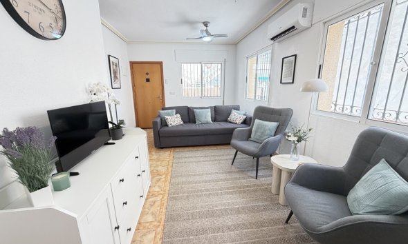 Resale - Apartment - Orihuela Costa - La Zenia