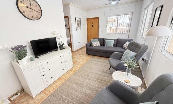 Resale - Apartment - Orihuela Costa - La Zenia