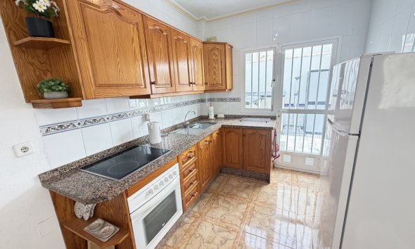 Resale - Apartment - Orihuela Costa - La Zenia
