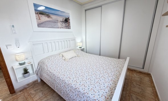 Resale - Apartment - Orihuela Costa - La Zenia