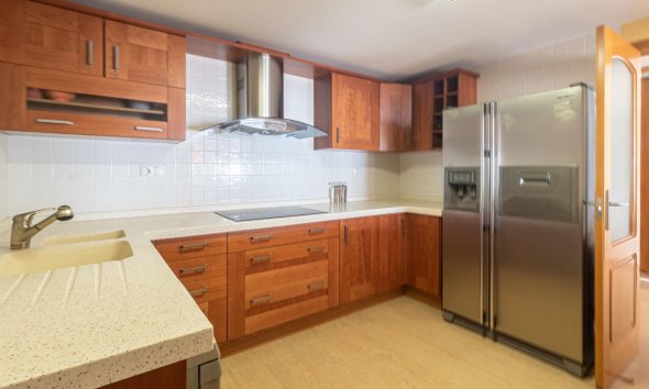 Resale - Apartment - Torrevieja - Playa de los Locos