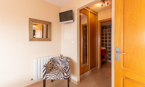 Resale - Apartment - Torrevieja - Playa de los Locos